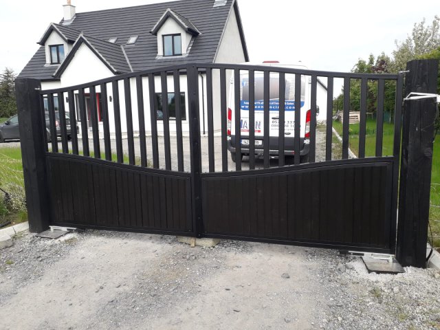 abbeyleix gate bog oak black 1